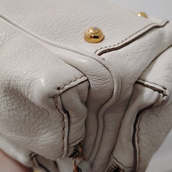 Tod's T-media Multi Pocket Cargo Shoulder bag in cream/off white - Picture 12 of 16